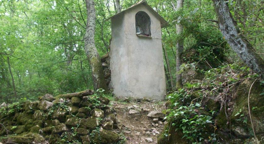 Piccolo Rifugio Nel Verde Chiusavecchia Exterior foto